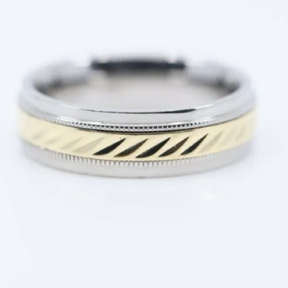 New with tag Men’s Stainless Steel & 10K Gold Wedding Band Sz 11 - Picture 2 of 8